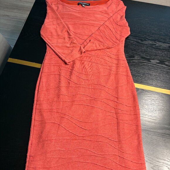 Sharagano Rust Textured Bodycon Dress 3/4 Sleeve Size 4 EUC - Picture 6 of 9